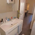 Apartment In 14994 *